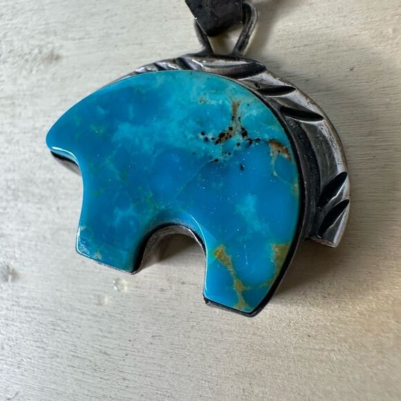 Vintage Navajo Sterling And Turquoise Bear Pendant - Picture 3 of 7